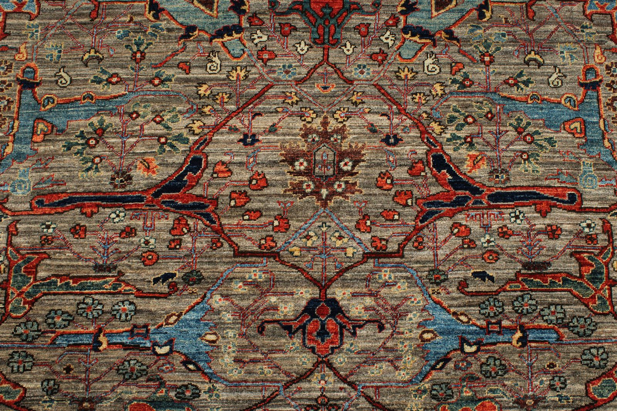 6x9 Gray and Multicolor Traditional Rug