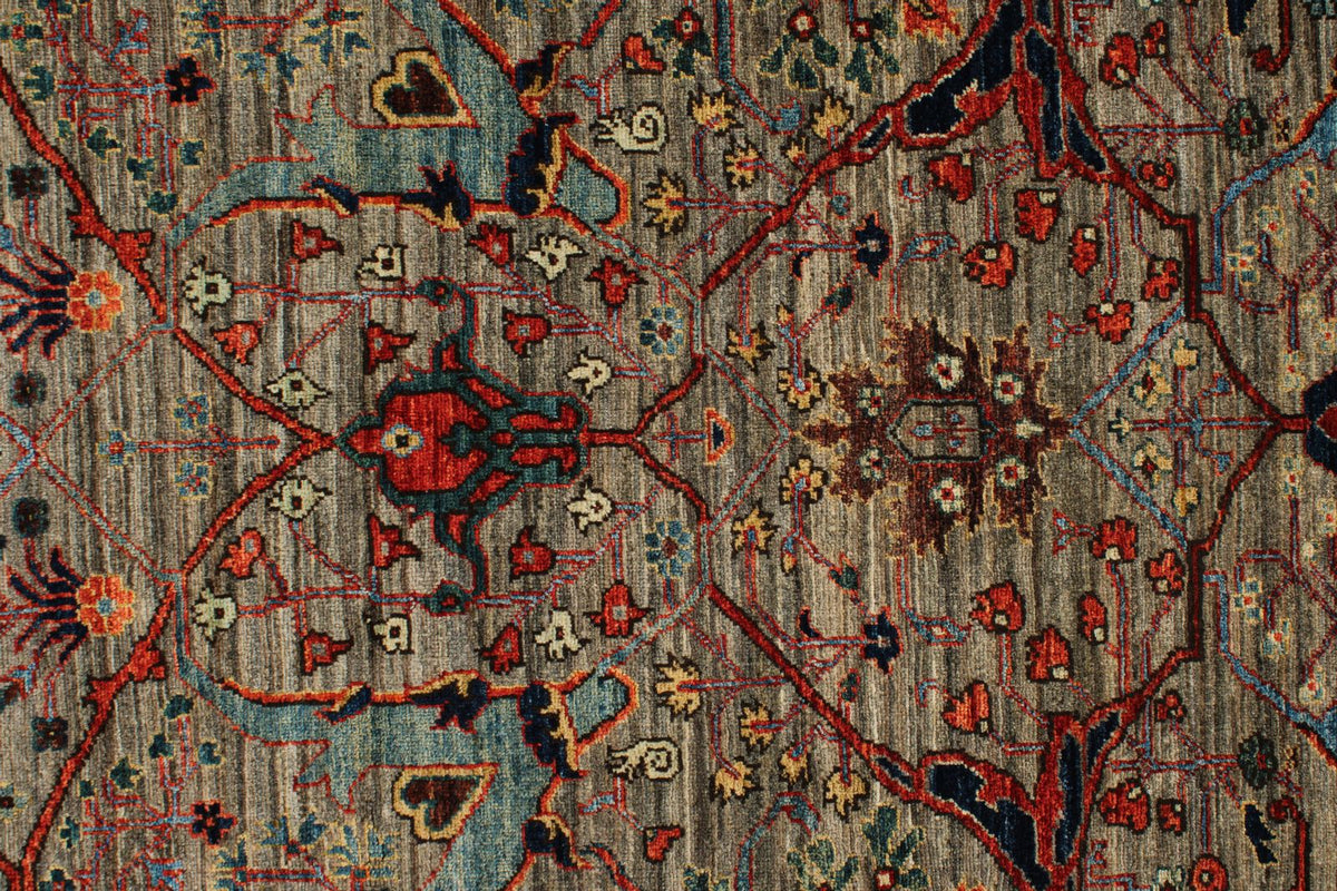 6x9 Gray and Multicolor Traditional Rug