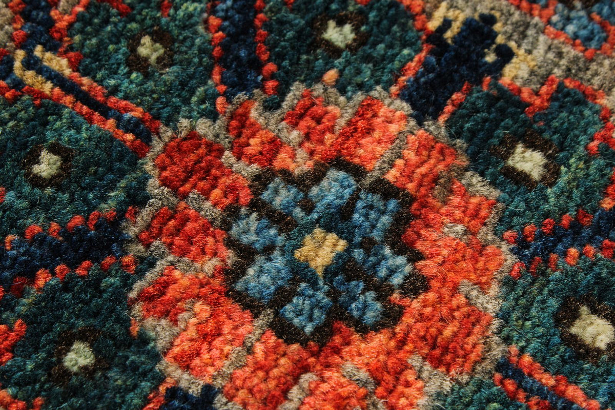 6x9 Gray and Multicolor Traditional Rug