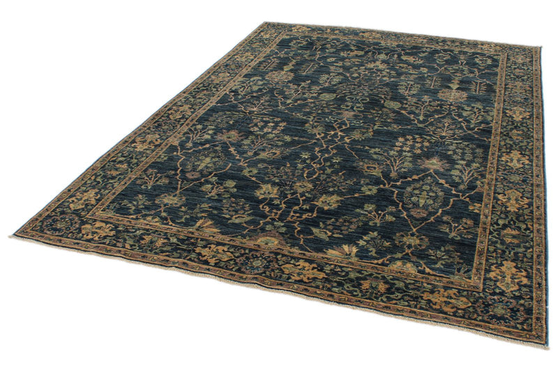 6x9 Blue and Ivory Traditional Rug