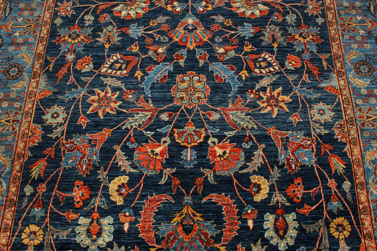 6x9 Navy and Blue Traditional Rug
