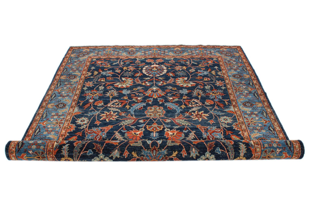 6x9 Navy and Blue Traditional Rug