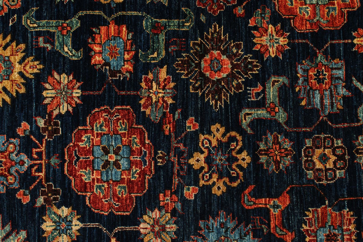 5x8 Navy and Blue Traditional Rug