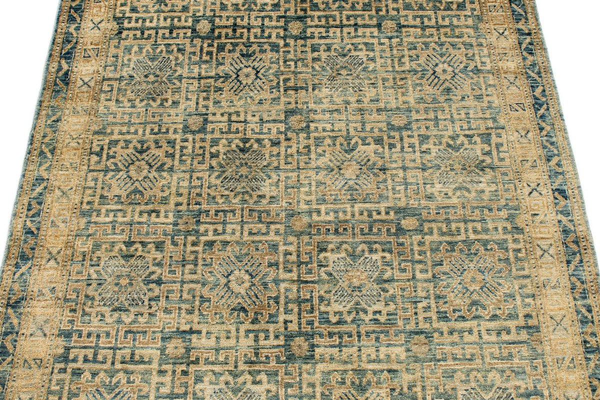 4x6 Blue and Ivory Traditional Rug