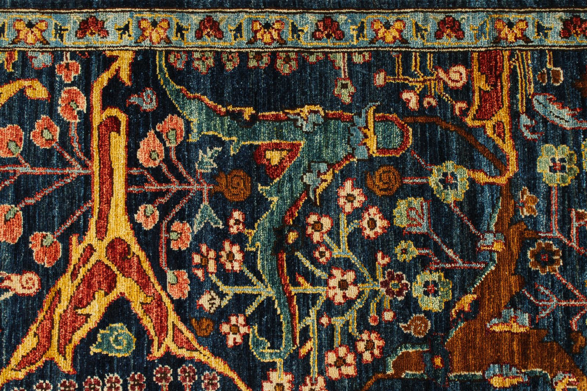 4x6 Navy and Multicolor Traditional Rug