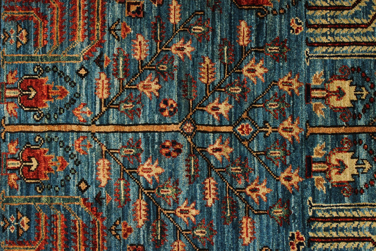 4x6 Blue and Navy Traditional Rug