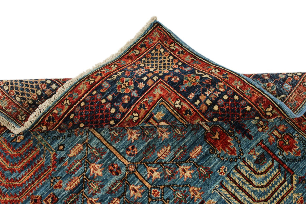 4x6 Blue and Navy Traditional Rug