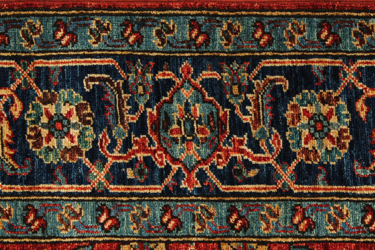 4x6 Red and Navy Traditional Rug
