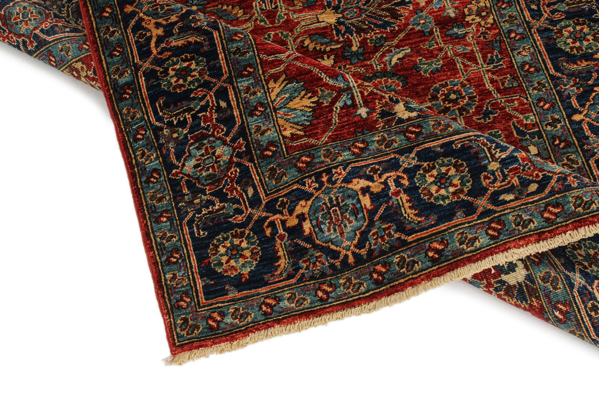 4x6 Red and Navy Traditional Rug