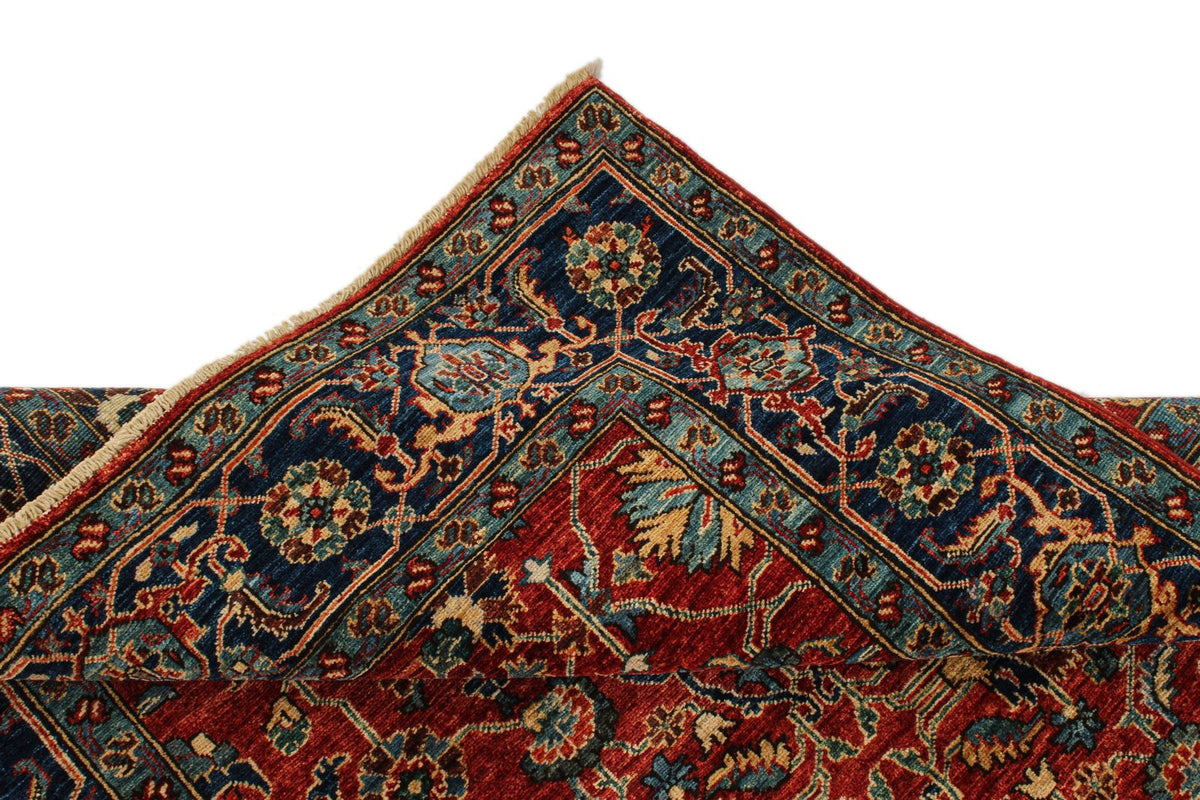 4x6 Red and Navy Traditional Rug