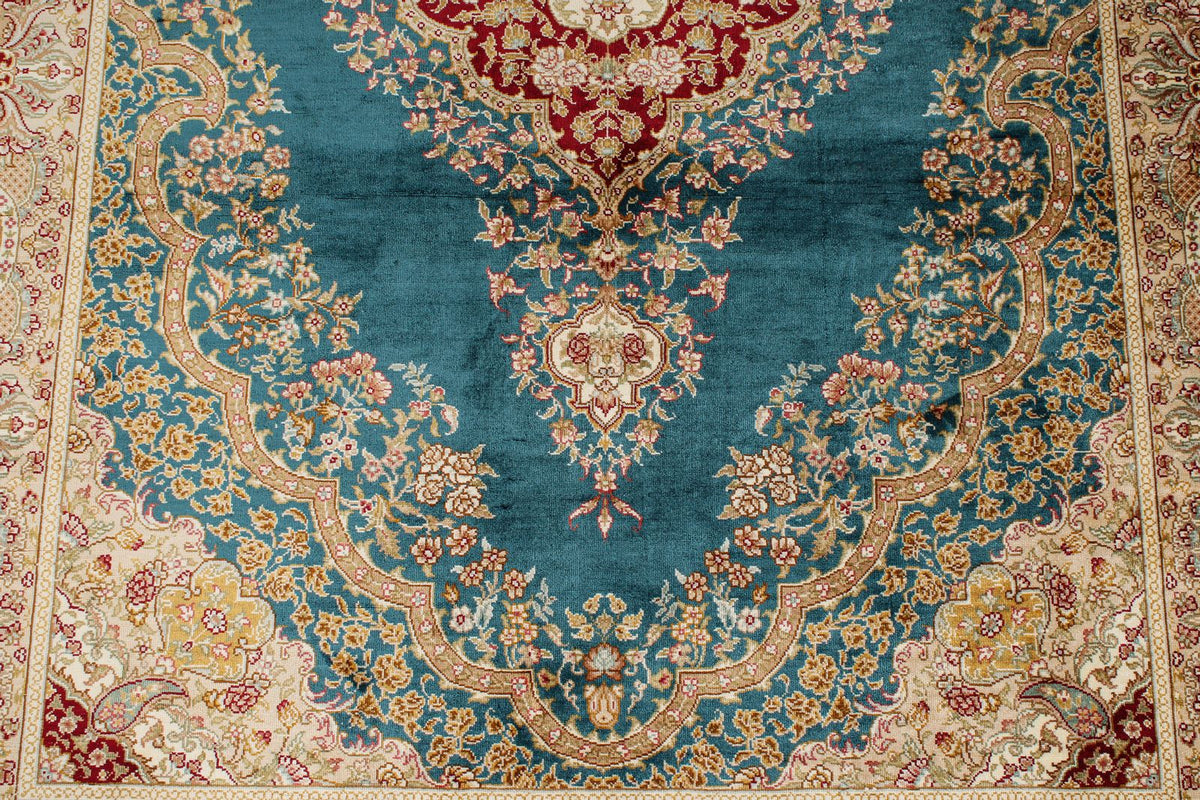 5x6 Blue and Ivory Turkish Silk Rug