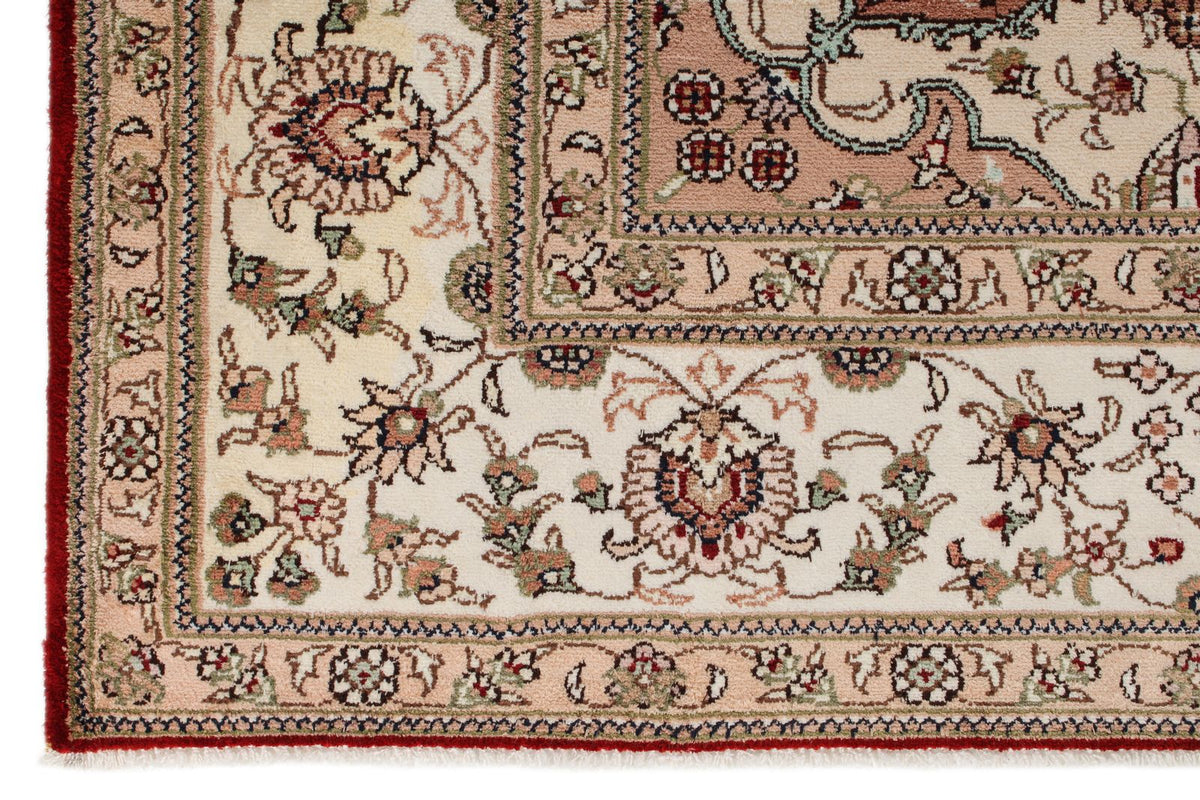 6x9 Red and Ivory Turkish Silk Rug