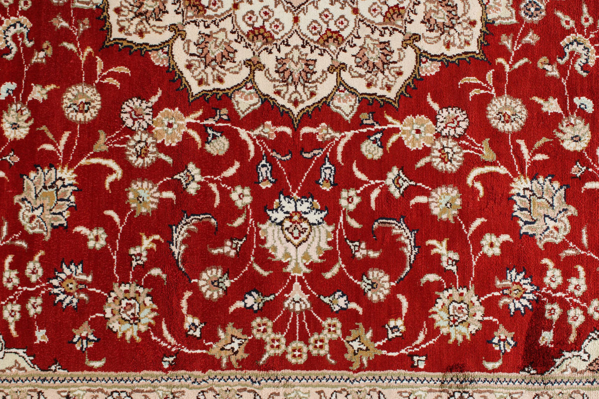 6x9 Red and Ivory Turkish Silk Rug