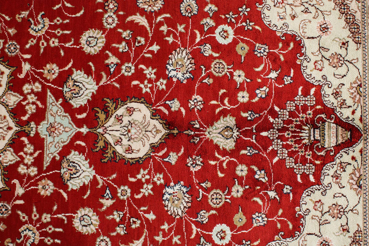 6x9 Red and Ivory Turkish Silk Rug