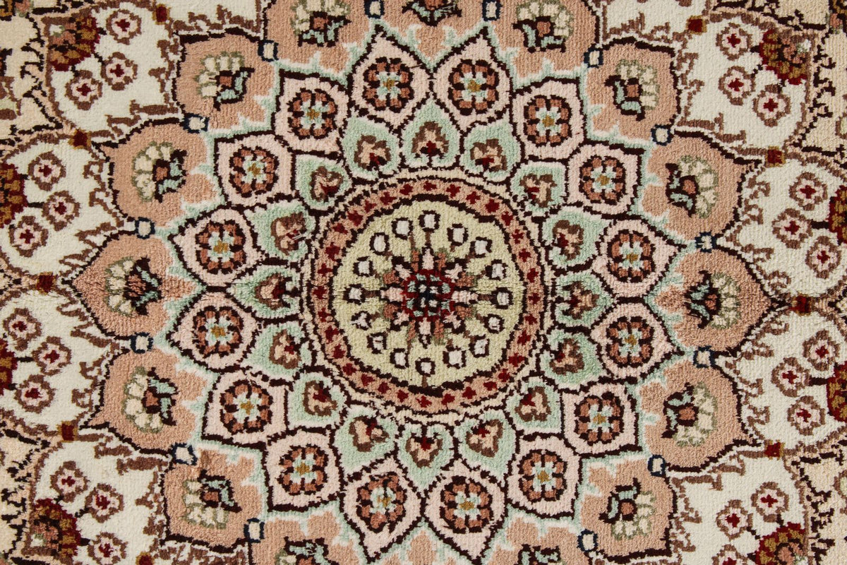 6x9 Red and Ivory Turkish Silk Rug