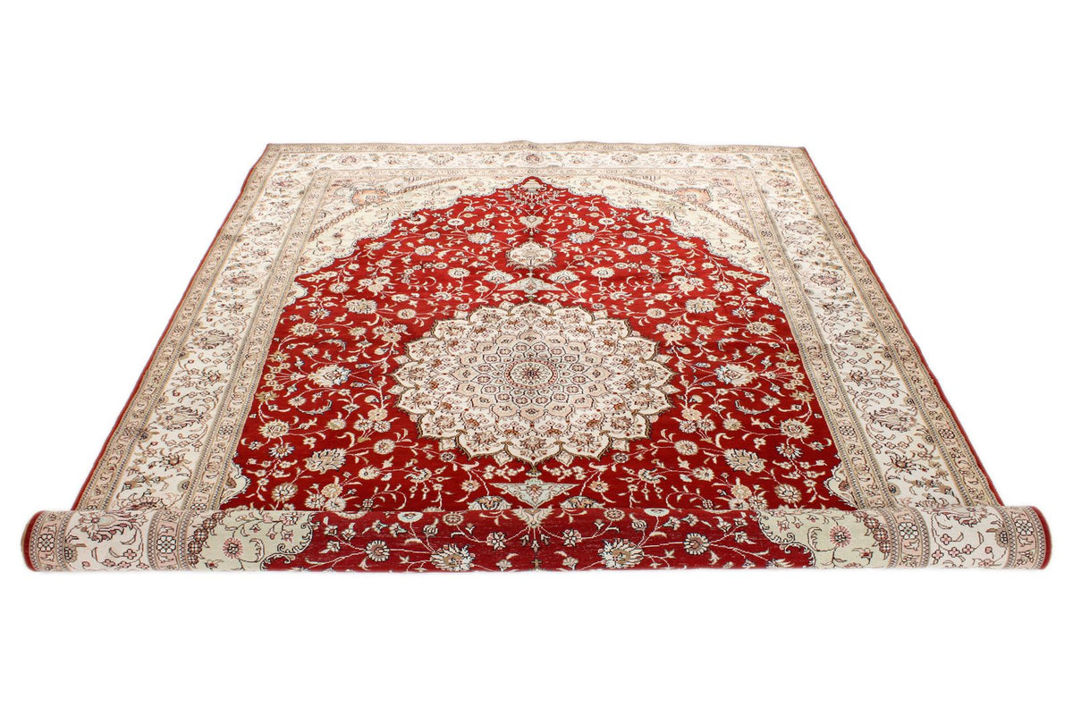6x9 Red and Ivory Turkish Silk Rug
