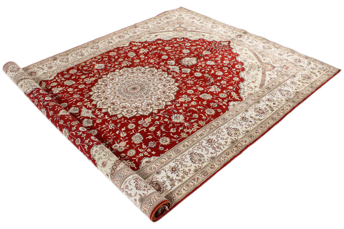 6x9 Red and Ivory Turkish Silk Rug