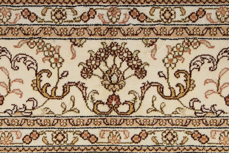 6x9 Ivory and Ivory Turkish Silk Rug