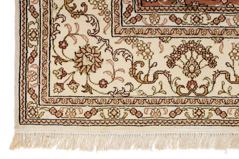 6x9 Ivory and Ivory Turkish Silk Rug