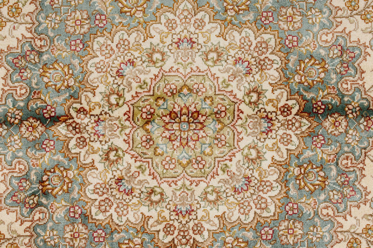 5x7 Ivory and Blue Turkish Silk Rug