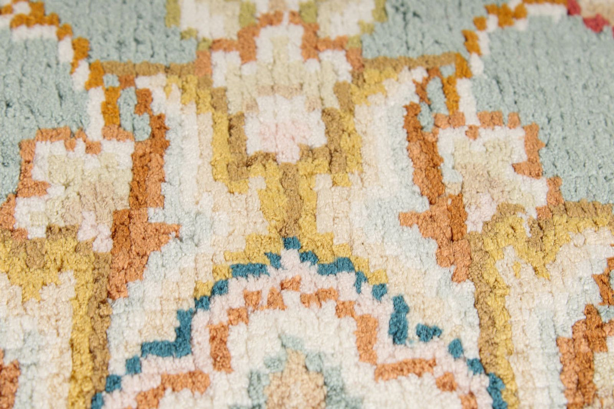 5x7 Ivory and Blue Turkish Silk Rug