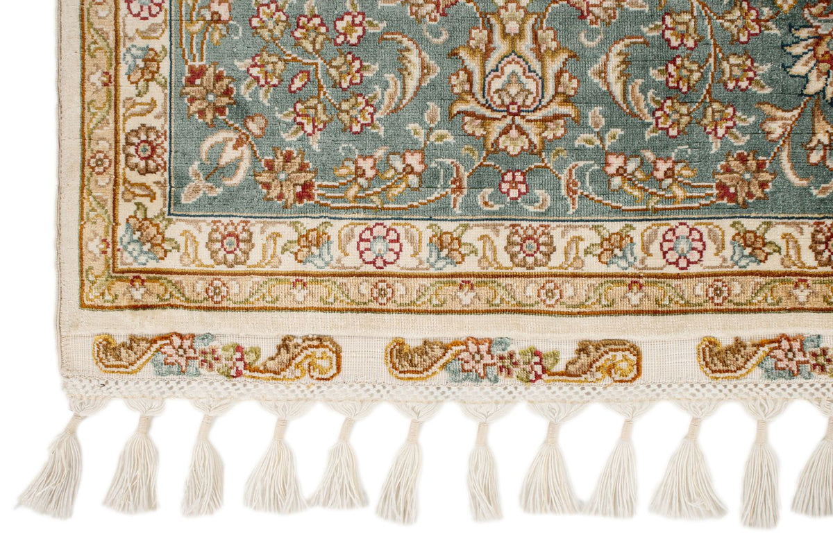 5x7 Ivory and Blue Turkish Silk Rug