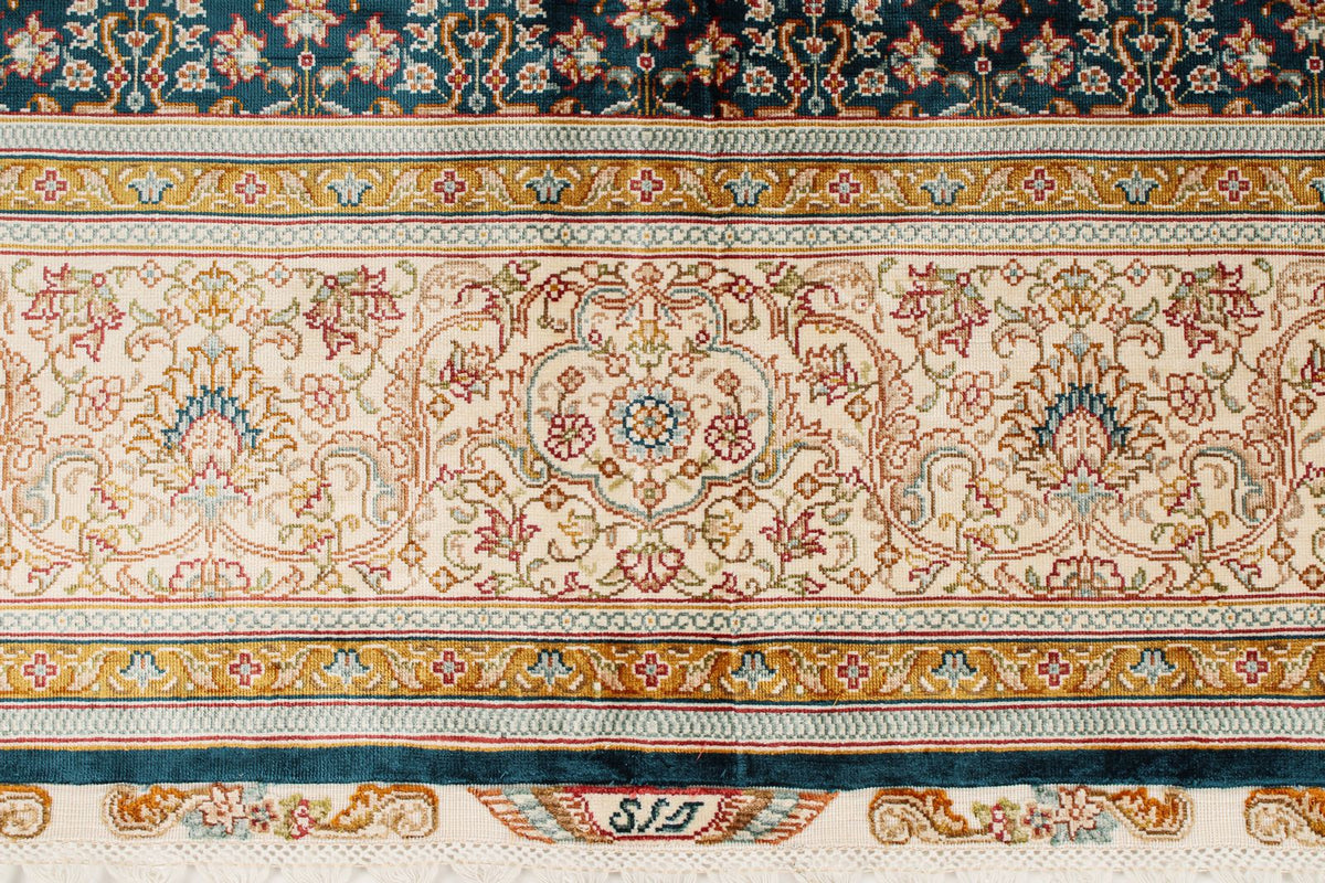 6x8 Blue and Ivory Turkish Silk Rug
