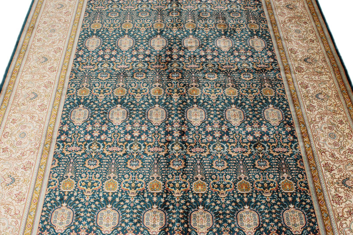 6x8 Blue and Ivory Turkish Silk Rug