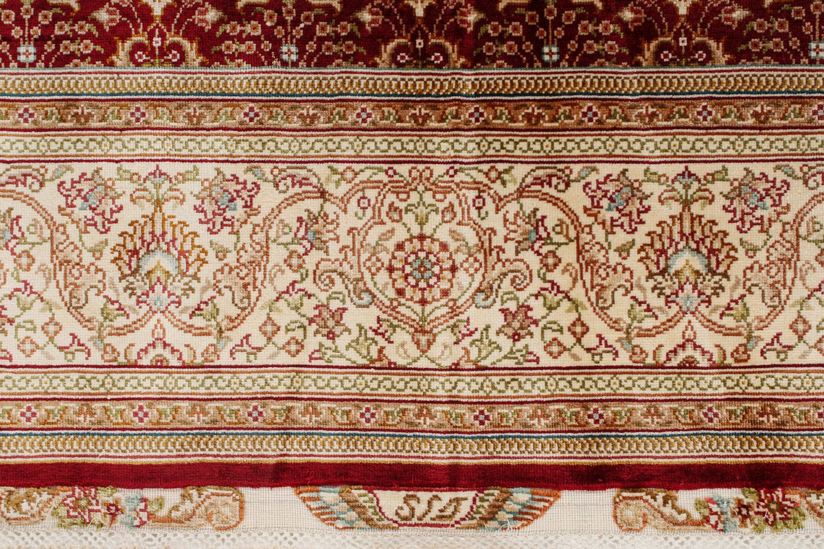 5x7 Red and Ivory Turkish Silk Rug