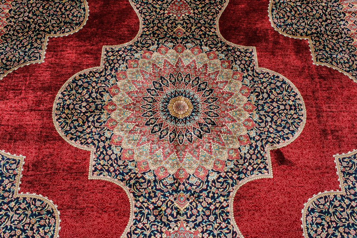 9x12 Red and Ivory Turkish Silk Rug