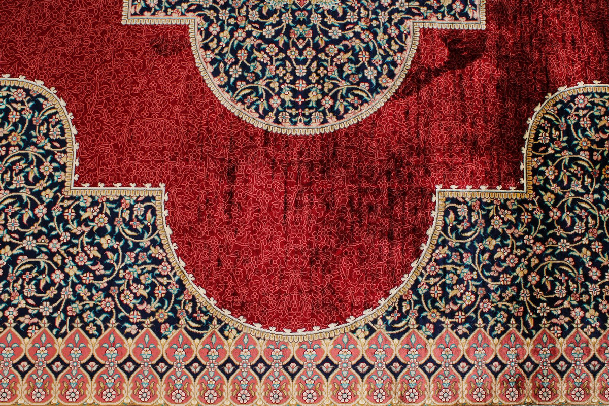 9x12 Red and Ivory Turkish Silk Rug