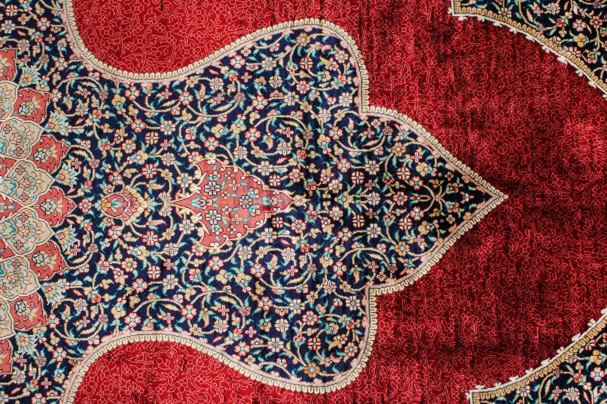 9x12 Red and Ivory Turkish Silk Rug