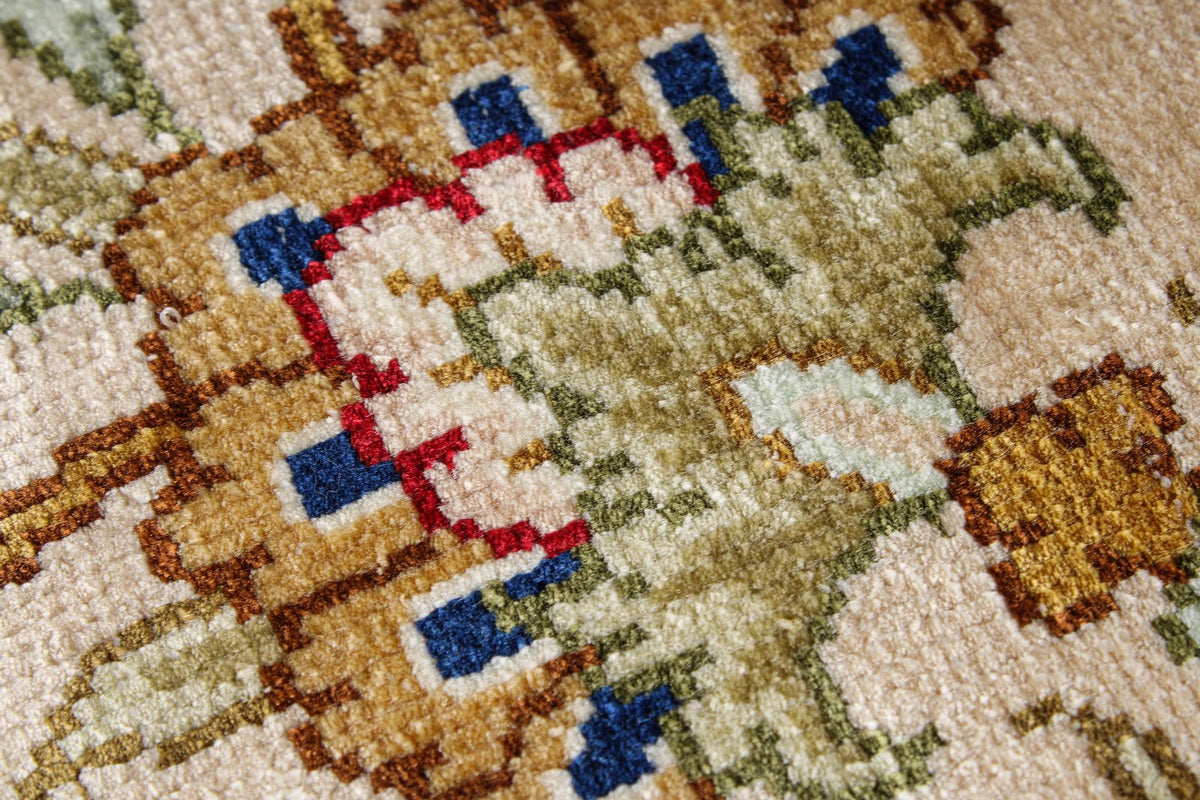 6x9 Ivory and Multicolor Turkish Silk Rug