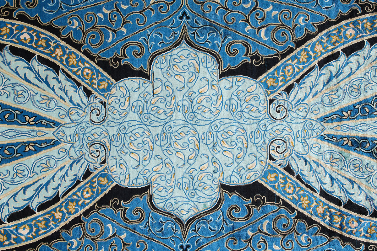 6x9 Blue and Navy Turkish Silk Rug