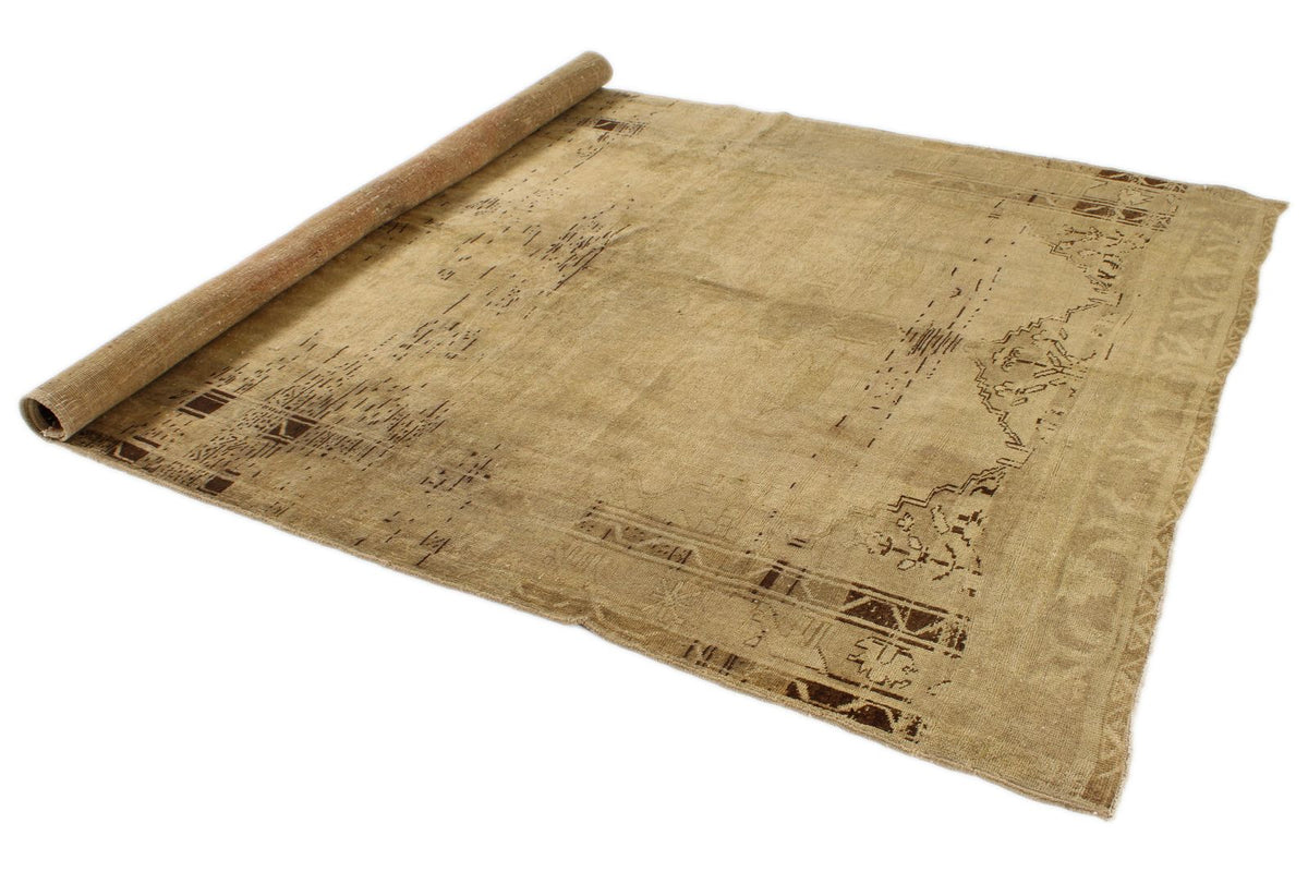 7x8 Ivory and Brown Turkish Tribal Rug