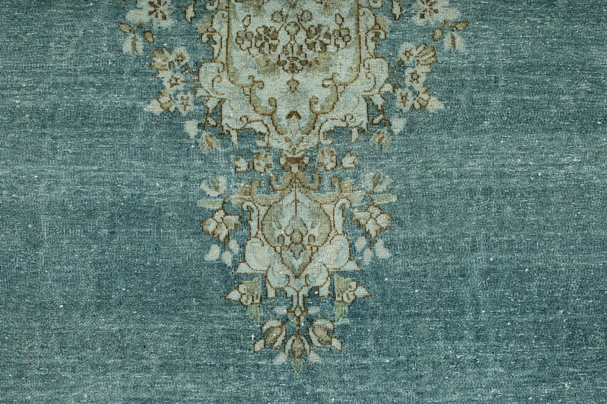 8x10 Blue and Ivory Persian Rug