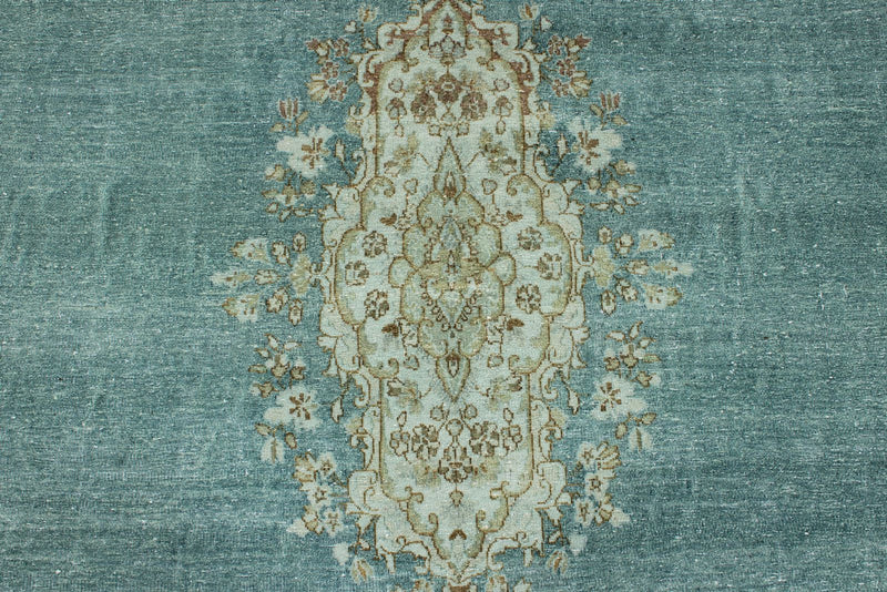 8x10 Blue and Ivory Persian Rug