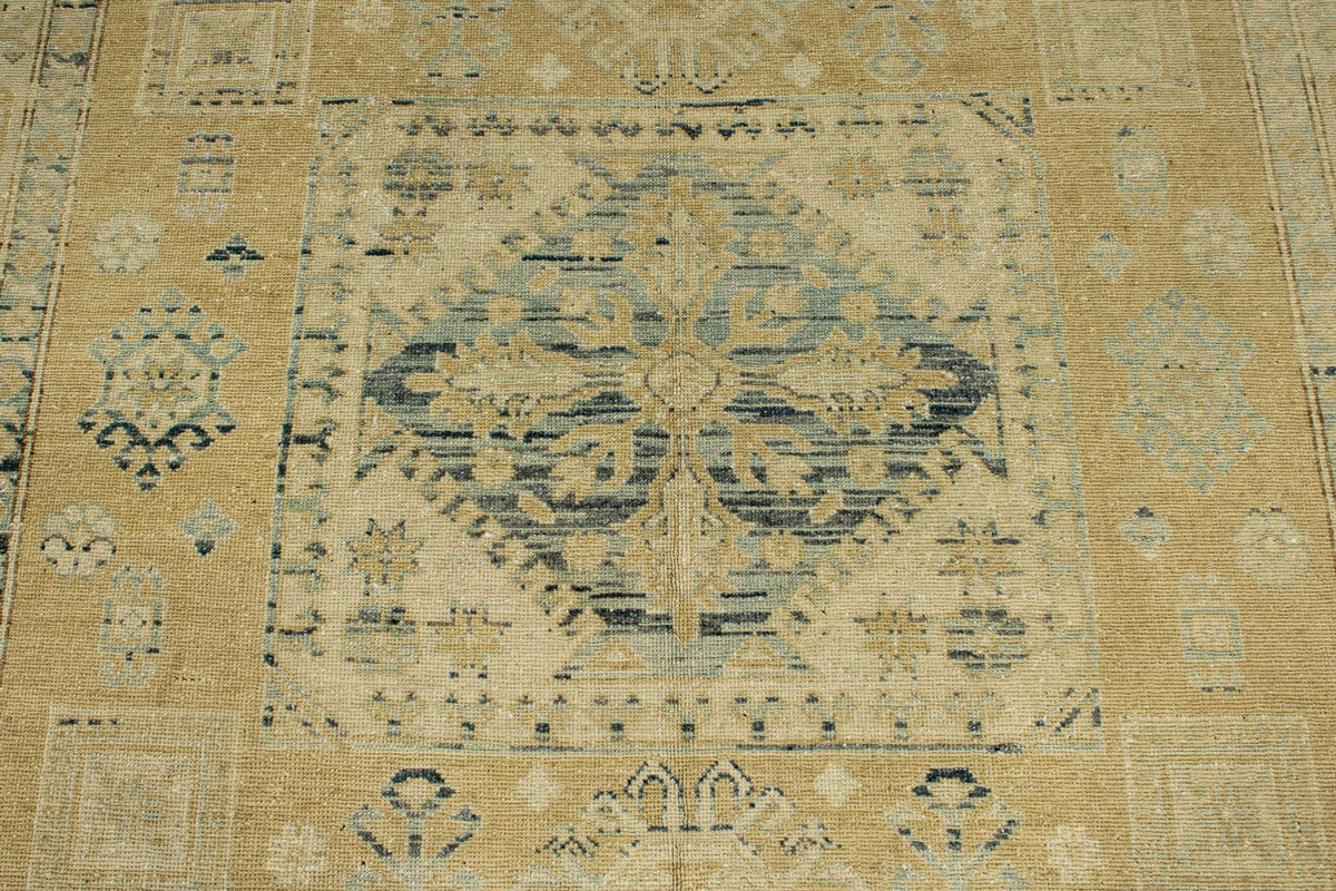 6x9 Brown and Ivory Persian Rug