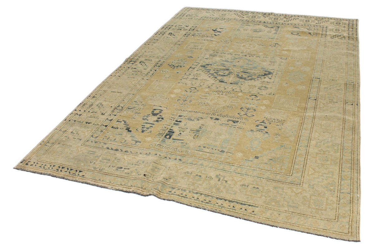 6x9 Brown and Ivory Persian Rug