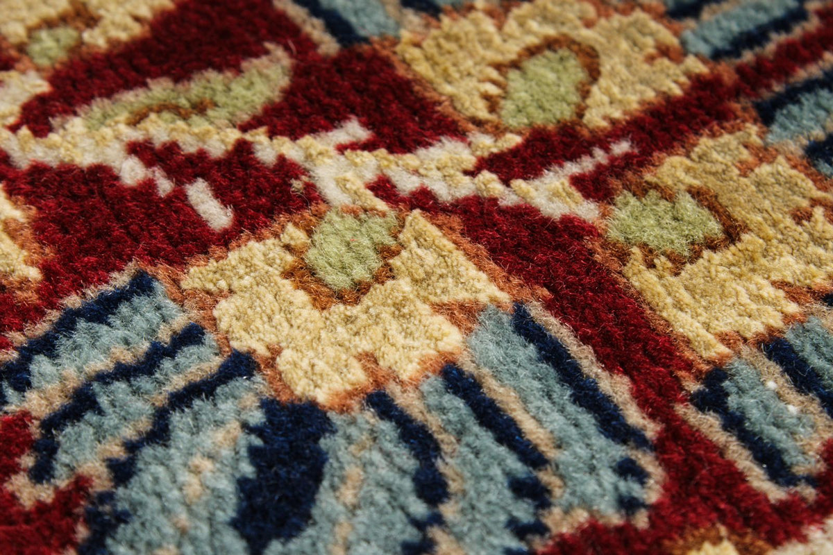 6x9 Red and Ivory Turkish Silk Rug