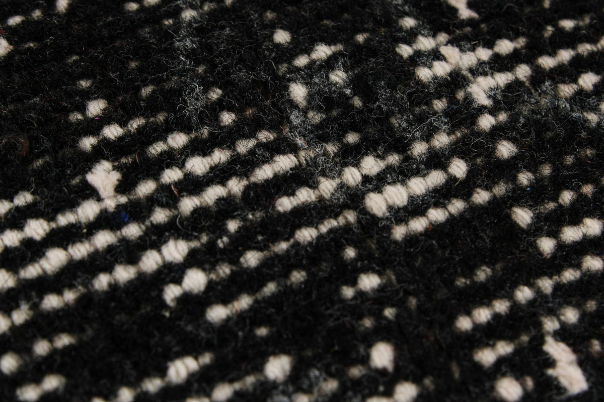 6x9 Gray and Black Modern Contemporary Rug