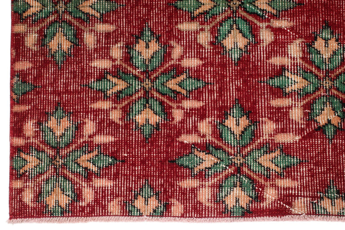 5x9 Red and Multicolor Modern Contemporary Rug