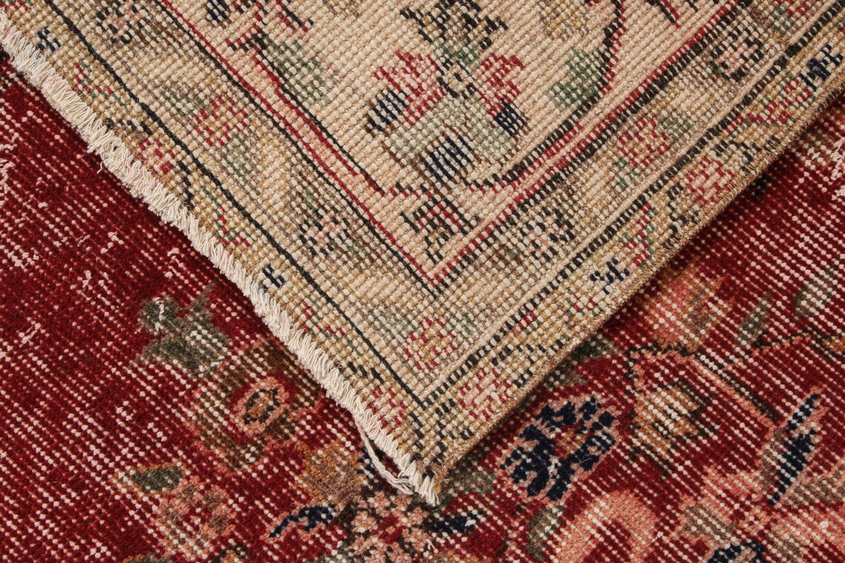 6x9 Rust and Ivory Modern Contemporary Rug