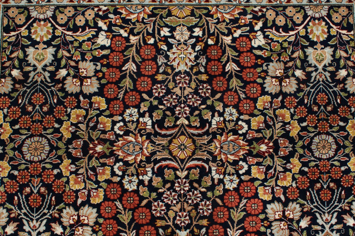 5x7 Navy and Burgundy Turkish Silk Rug