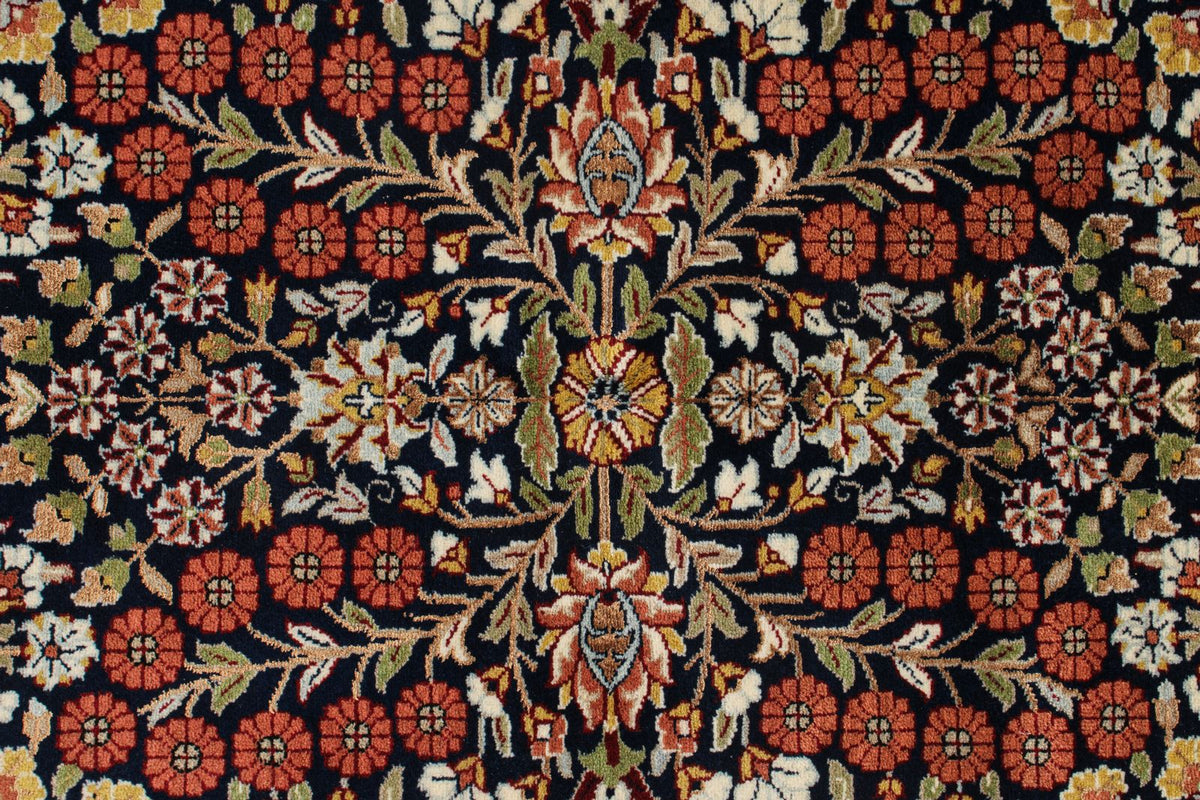 5x7 Navy and Burgundy Turkish Silk Rug