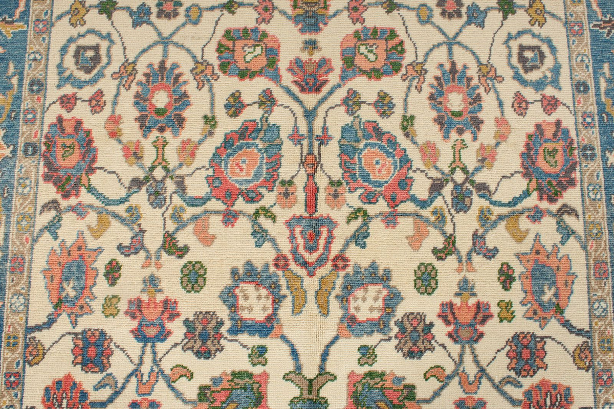5x8 Ivory and Blue Turkish Oushak Rug