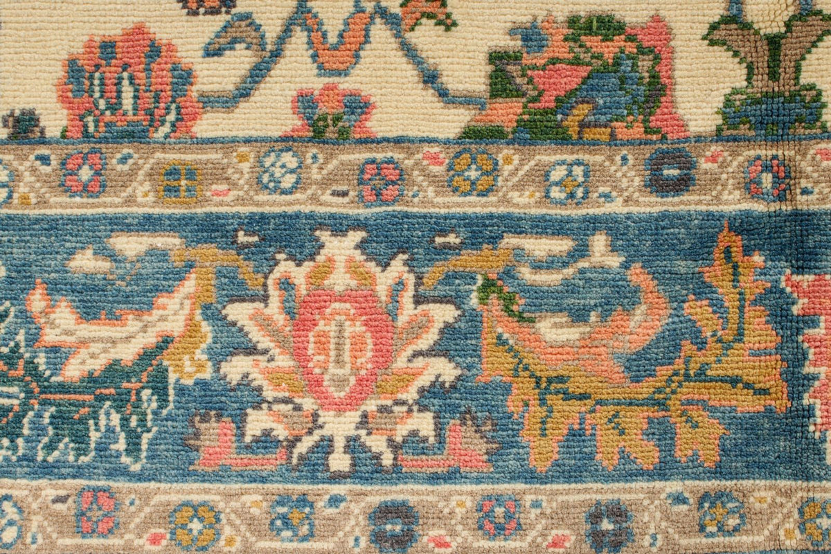 5x8 Ivory and Blue Turkish Oushak Rug