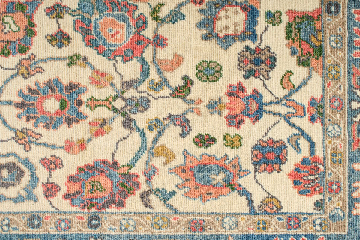 5x8 Ivory and Blue Turkish Oushak Rug