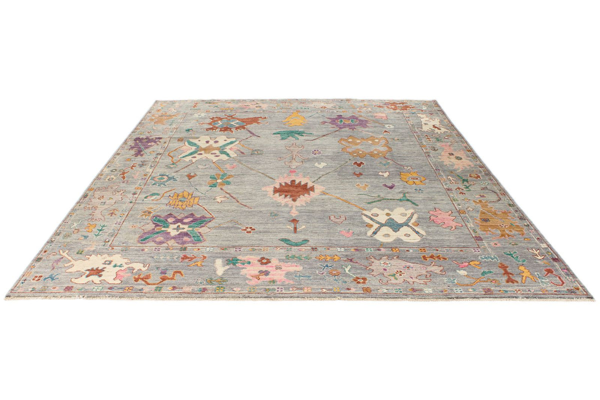 8x10 Gray and Multicolor Turkish Oushak Rug