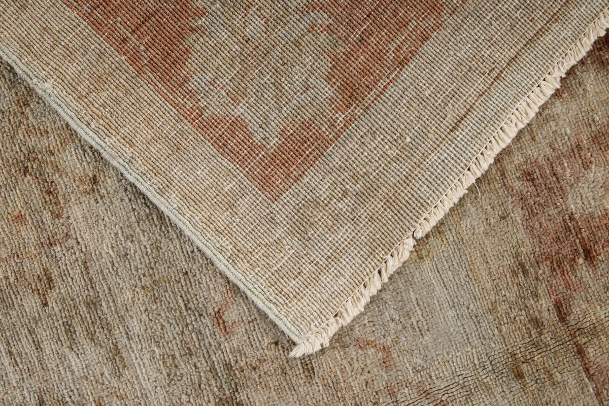 5x7 Gray and Brown Persian Rug